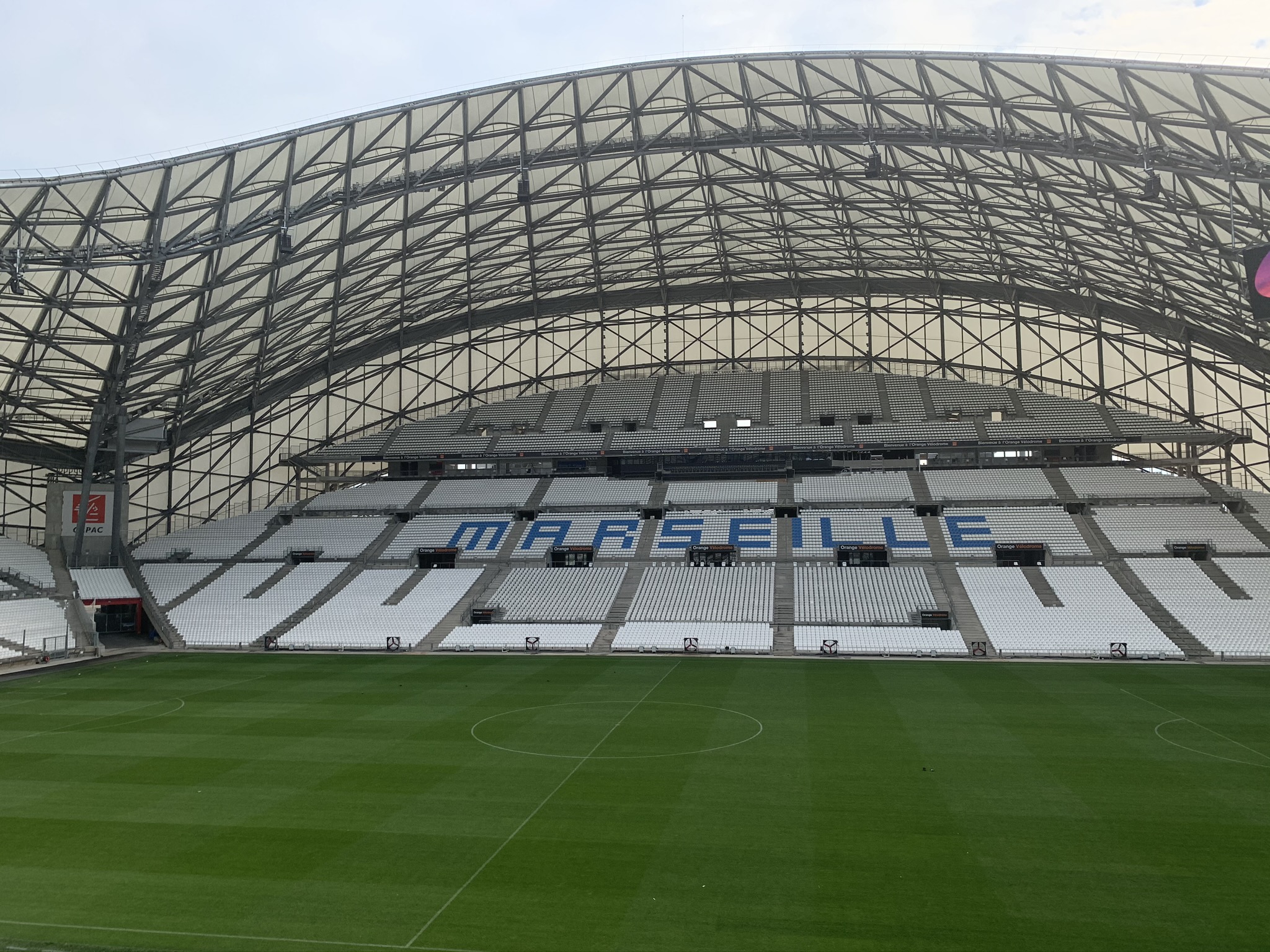 Marseille: le stade de l'OM rebaptisé Orange Vélodrome – L'Express